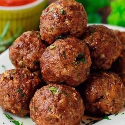 Almôndegas Fit – Receita completa em baixo — clica em Ver mais 👇