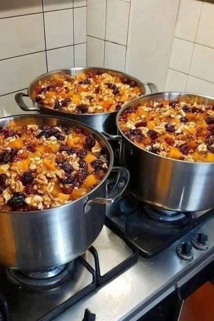 Capirotada da Vovó: Tradição, História e Sabor em Cada Mordida