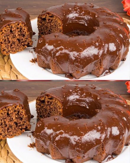 Bolo saudável de banana, maçã e cacau