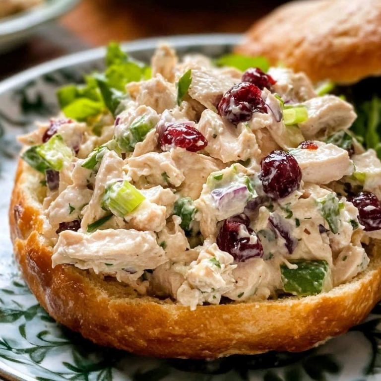 Salada de frango com cranberries 🥗✨✨ Ingredientes: