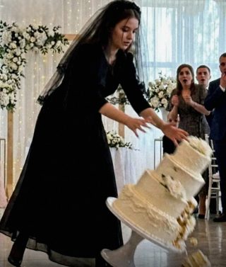 Cuando una boda se convirtió en un enfrentamiento familiar