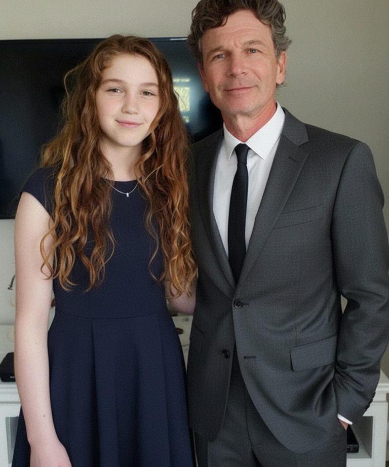 Mi hija iba a la escuela todas las mañanas; luego, su maestra la llamó y le dijo que había estado ausente durante toda una semana, así que fui a buscarla a la mañana siguiente.